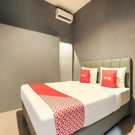 Oyo 3492 Mandala Residence メダン エクステリア 写真