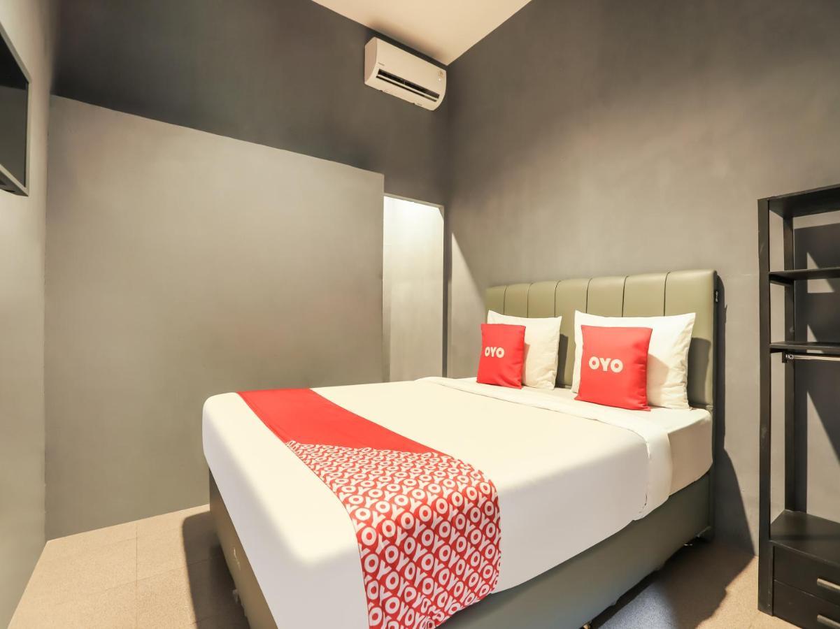 Oyo 3492 Mandala Residence メダン エクステリア 写真