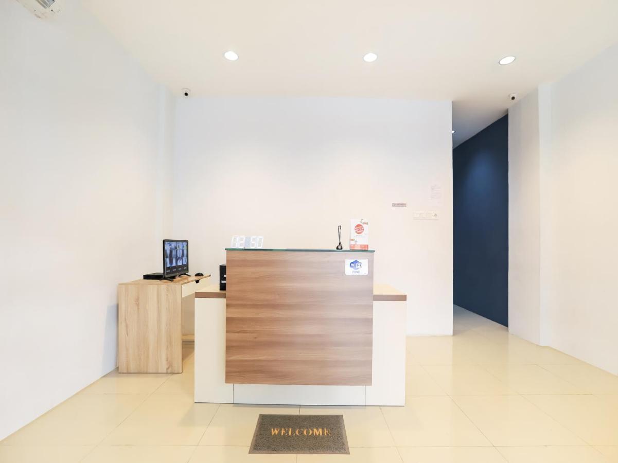 Oyo 3492 Mandala Residence メダン エクステリア 写真