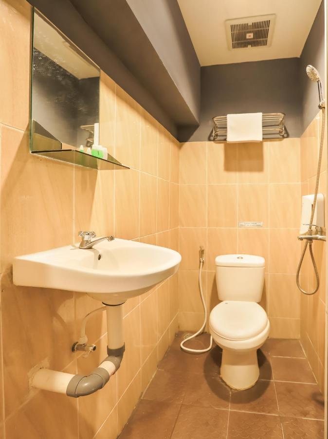 Oyo 3492 Mandala Residence メダン エクステリア 写真