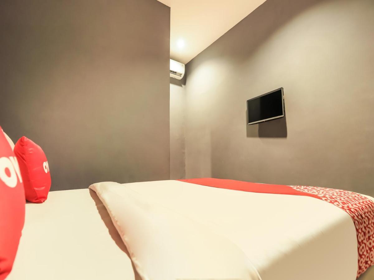 Oyo 3492 Mandala Residence メダン エクステリア 写真