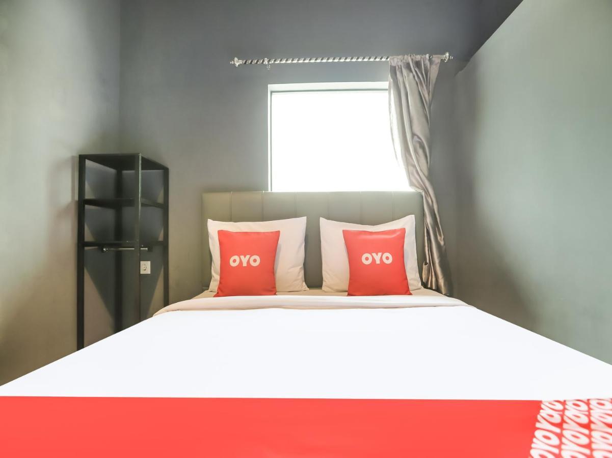 Oyo 3492 Mandala Residence メダン エクステリア 写真